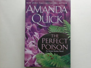 The Perfect Poison (Large Print Edition) 