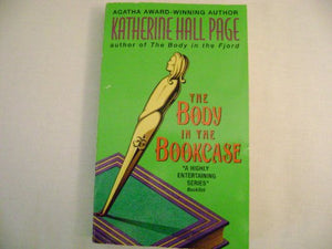 The Body in the Bookcase 